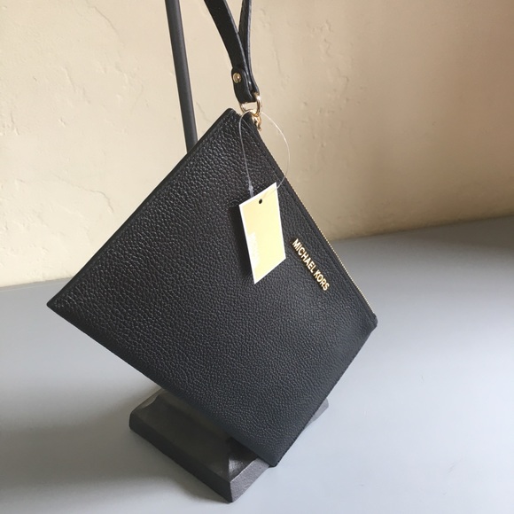 Michael Kors NEW Large Leather Wristlet- Blk - Picture 4 of 5